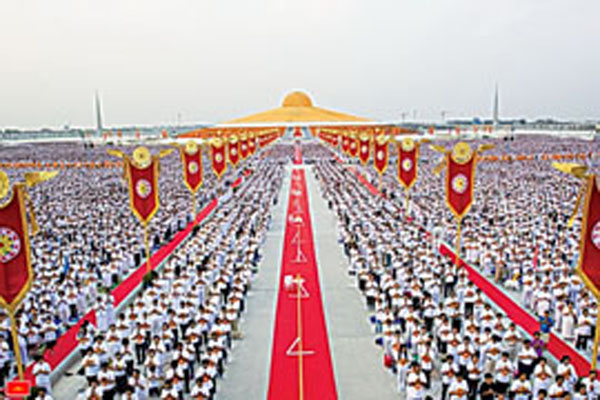 พิธีหล่อพระธรรมกายประจำตัวภายใน