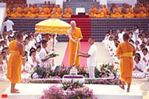 พิธีหล่อพระธรรมกายประจำตัวทองคำจารึกชื่อ พระราชภาวนาวิสุทธิ์